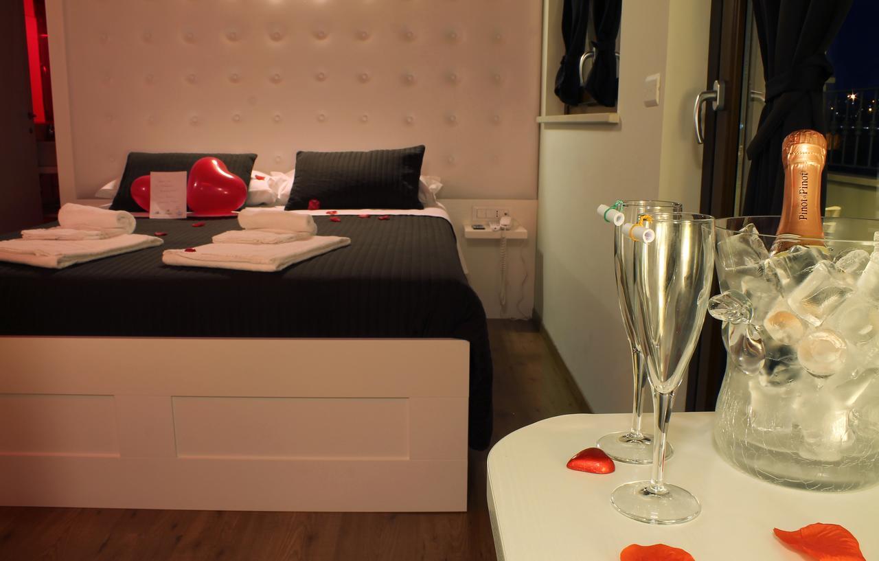 Boutique Hotel E Spa Citta Bianca Pescara Exterior photo