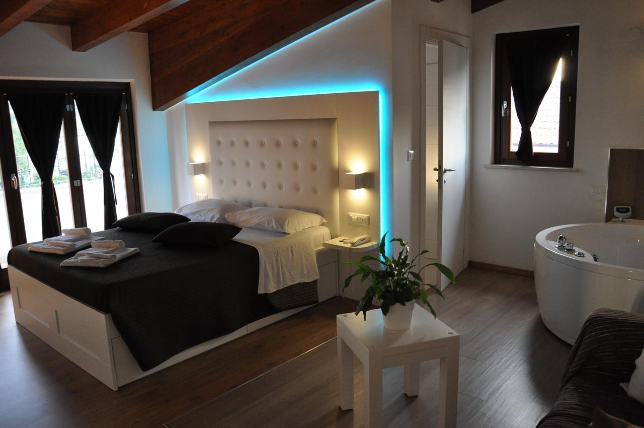 Boutique Hotel E Spa Citta Bianca Pescara Exterior photo